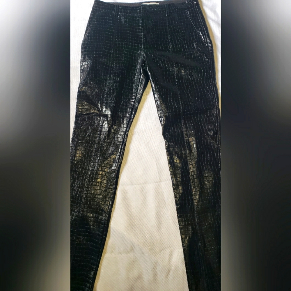 Zara, black women pants.